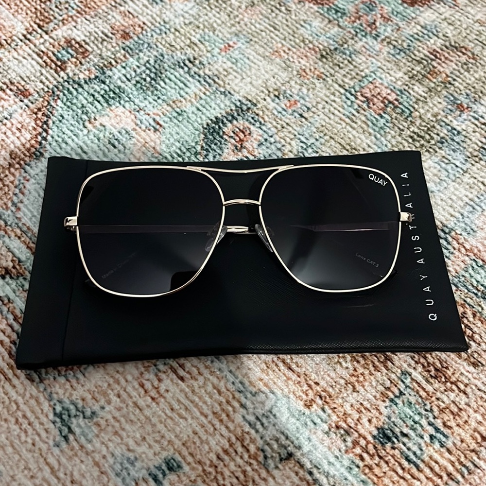 Quay Sunglasses Stop and Stare